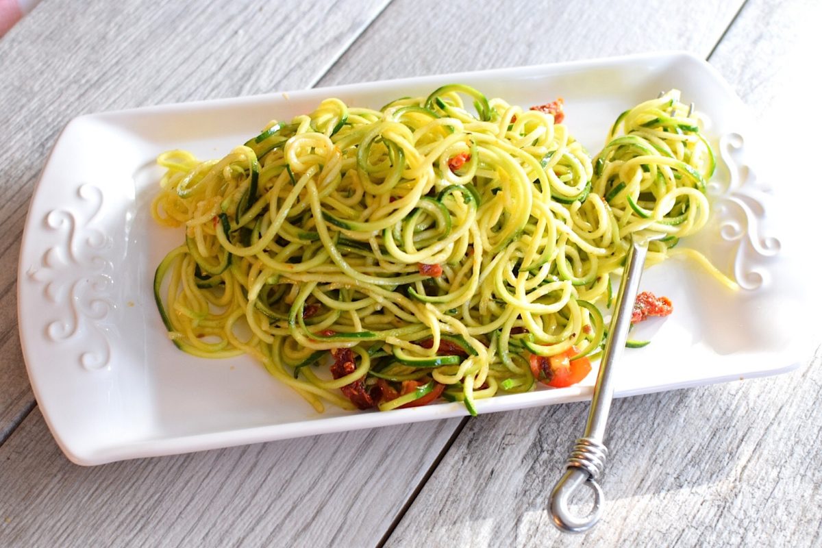 Zucchini Noodle Salad for a Candida Diet