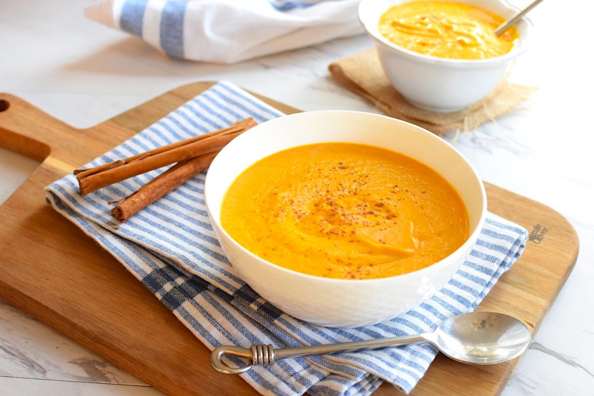 Creamy Carrot Ginger Soup - The Clean Eating Couple