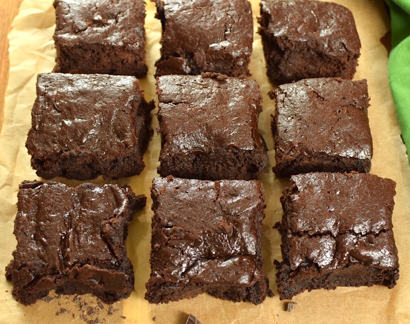 gluten free fudgy brownies - refined sugar free