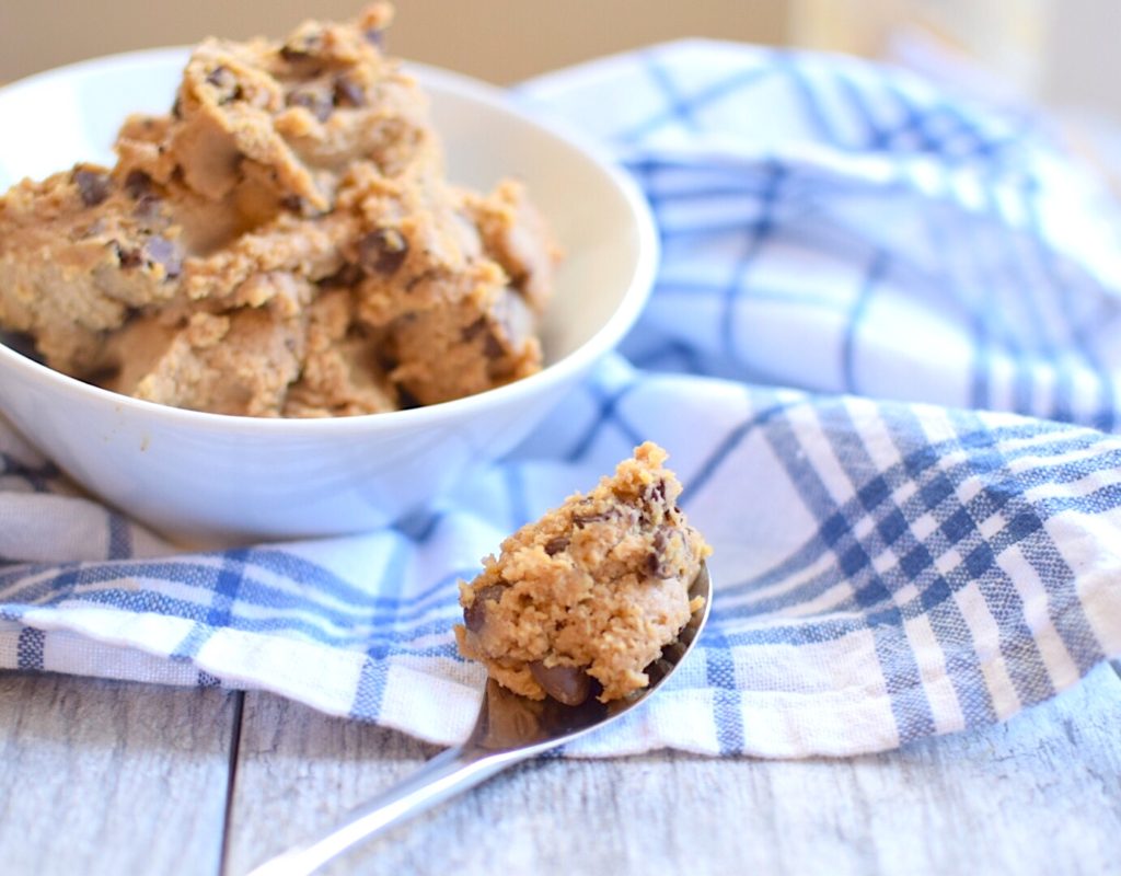 chocolate chip cookie dough hummus