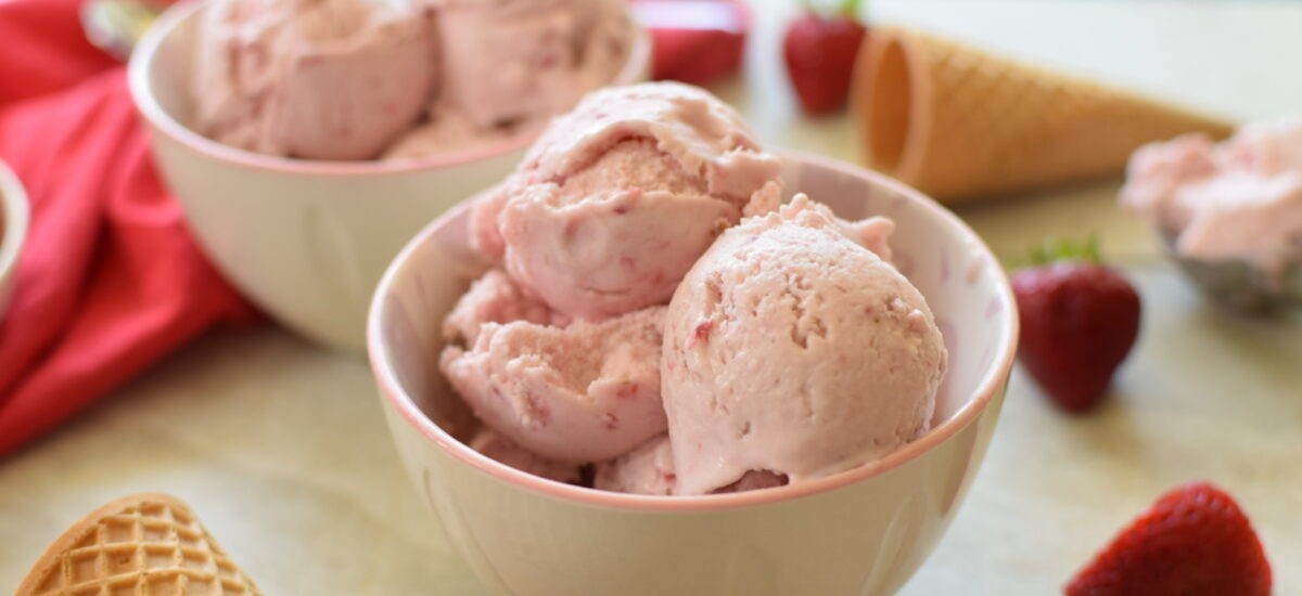 Strawberry Ice Cream for a Candida Diet